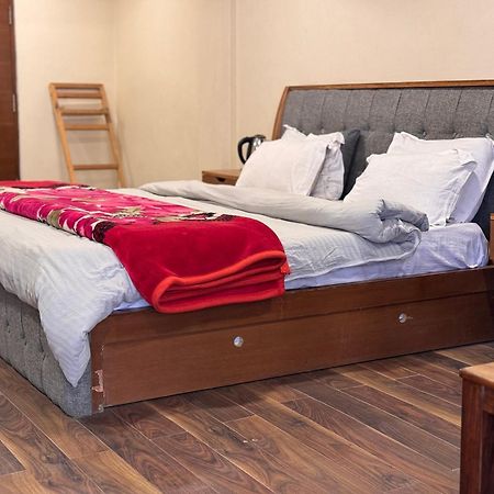 The Alpine Guest House Касоль Екстер'єр фото