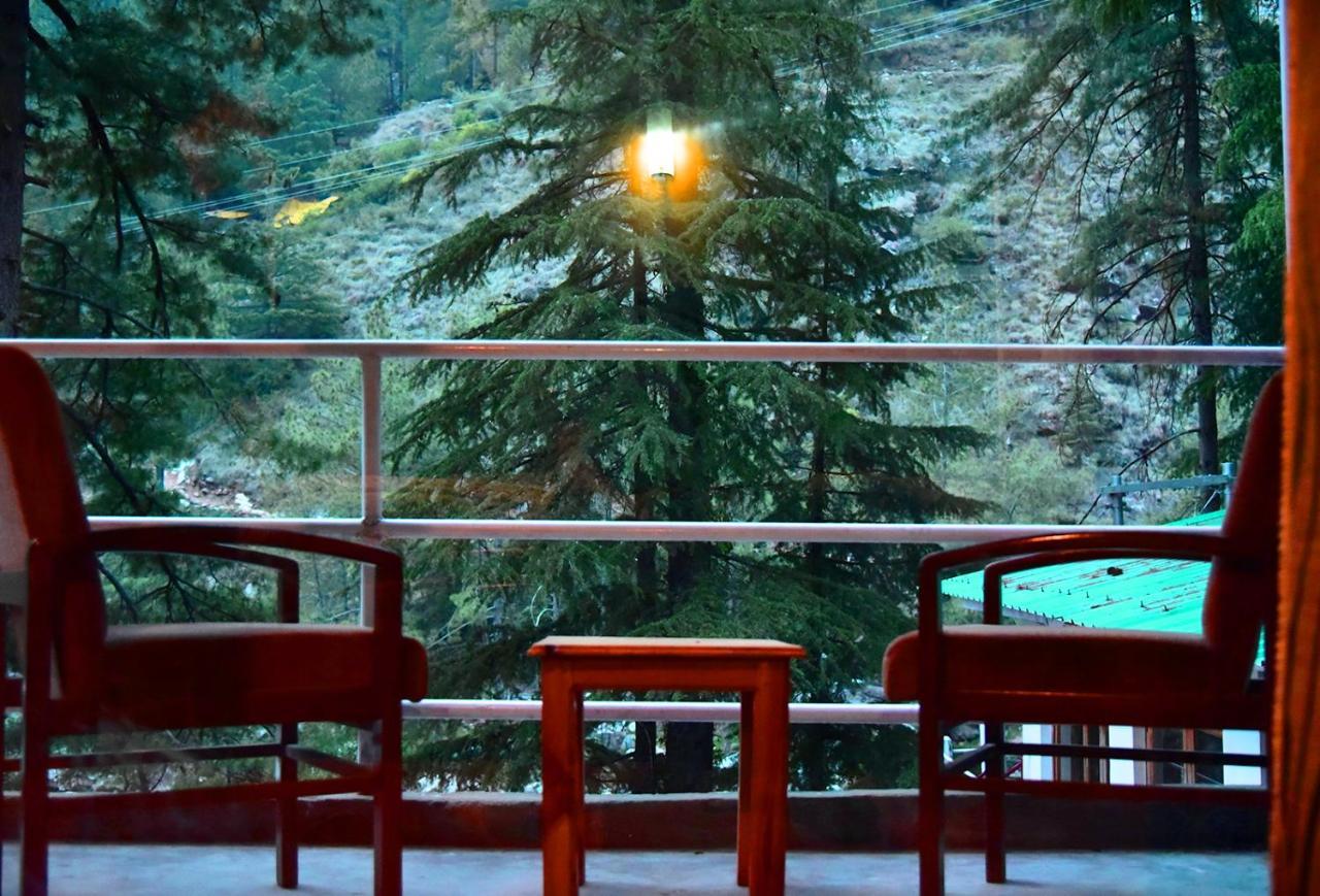 The Alpine Guest House Касоль Екстер'єр фото