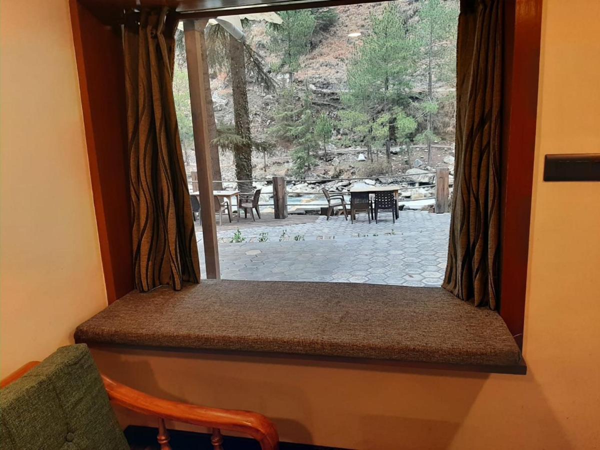 The Alpine Guest House Касоль Екстер'єр фото