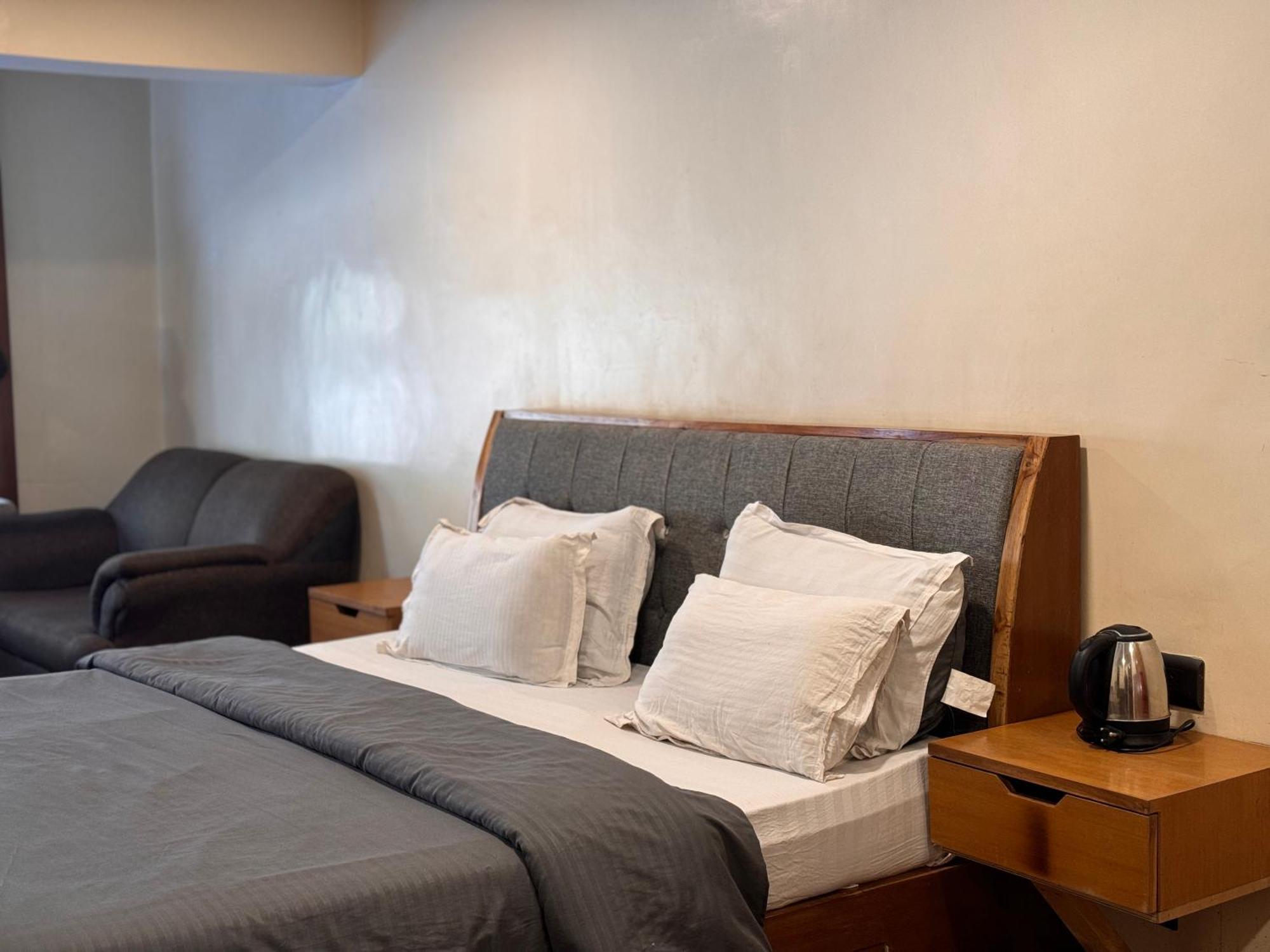 The Alpine Guest House Касоль Екстер'єр фото